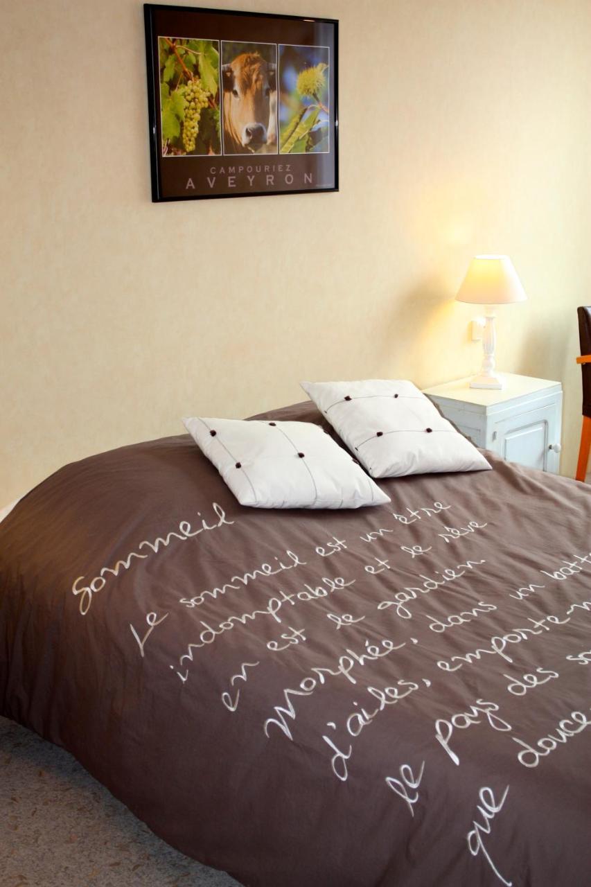 Hotel Le Relais Du Coustoubi Campouriez Eksteriør billede